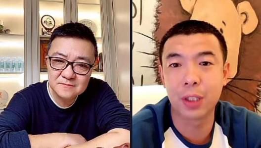 黎漾，呃…….再近点的话，两人的身体都要碰到一起了，黎漾在心里吐槽，可陆迟墨都已经发话了，她也只得照做，又往他身边挪。